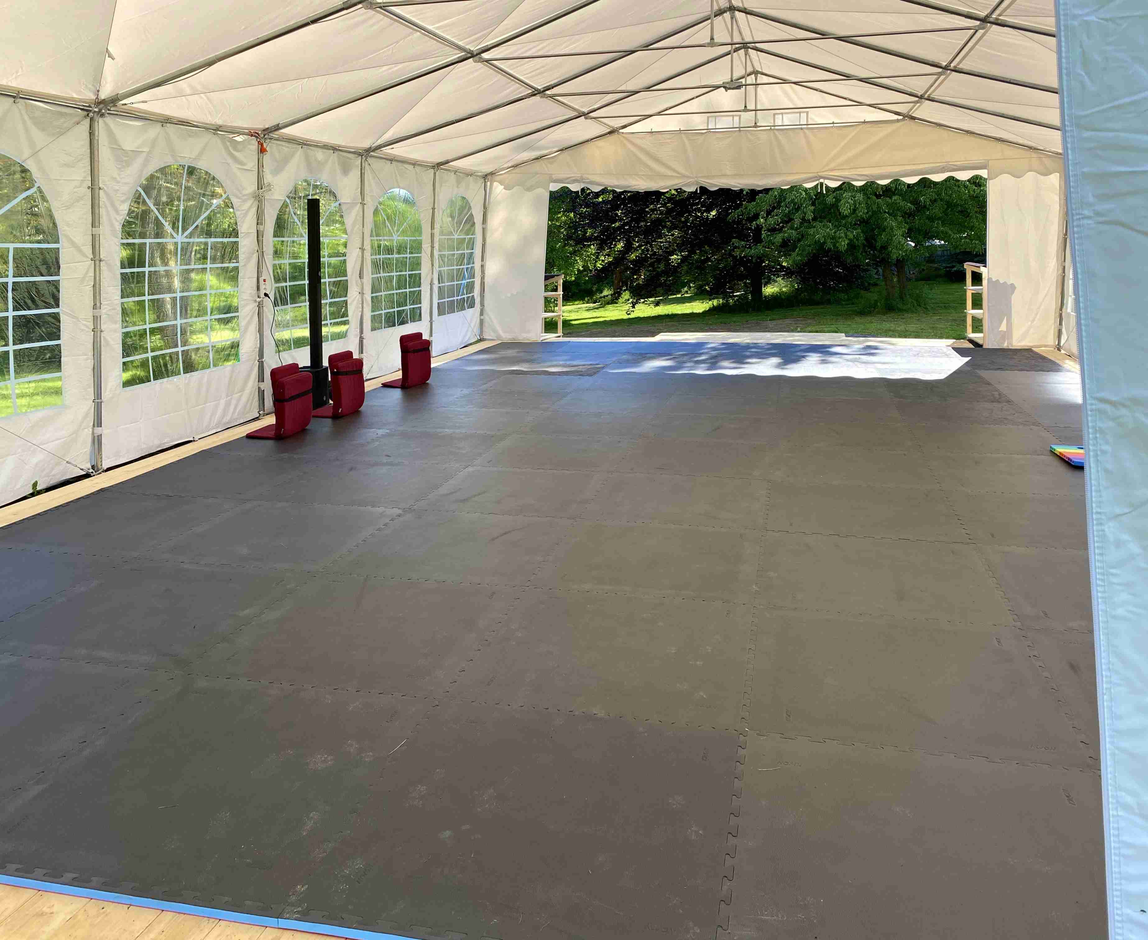 SHANGRI LA OSHO MEDITATION CENTER ŽLUTICE